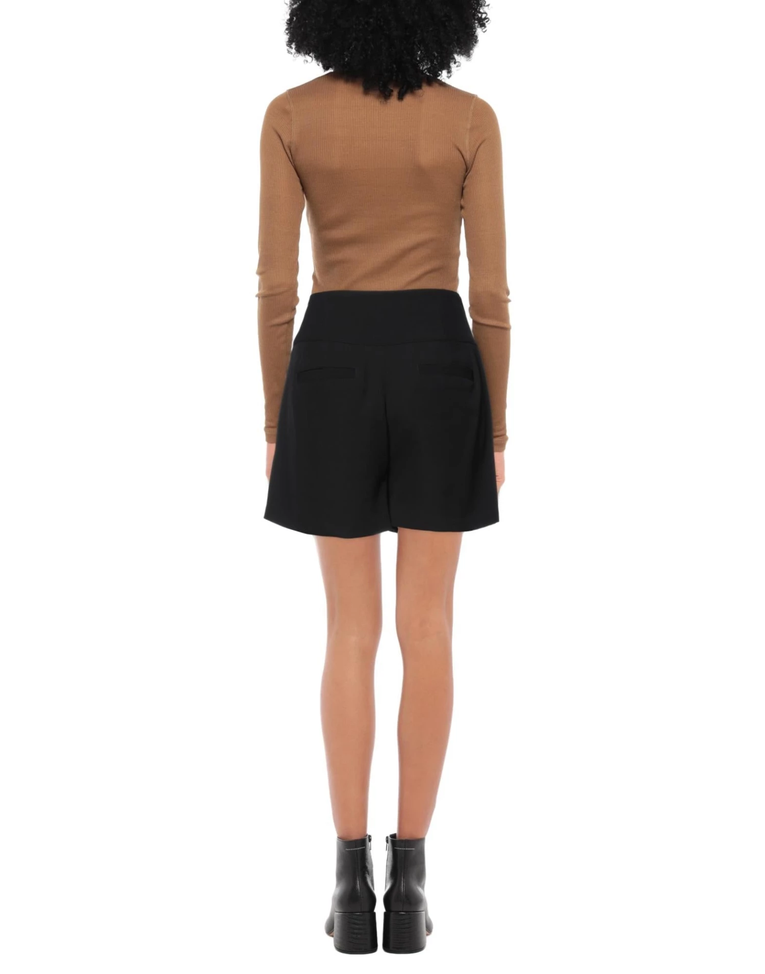MARC ELLIS Shorts & Bermuda For Women Black - Image 3